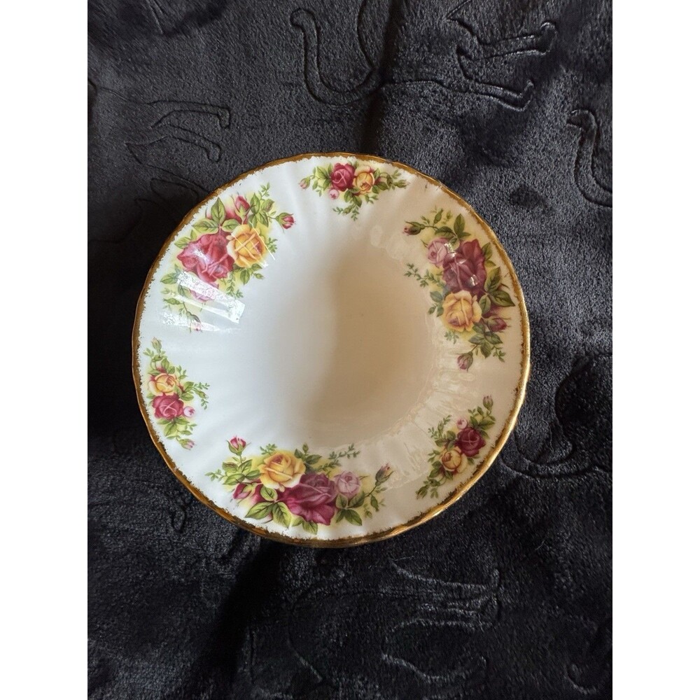 Royal Albert Old Country Roses Cereal 6 1/4" Bowl 1962 VTG